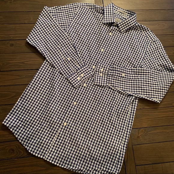 Men’s H26 Navy HAGGAR Button Down Shirt! - Picture 1 of 6